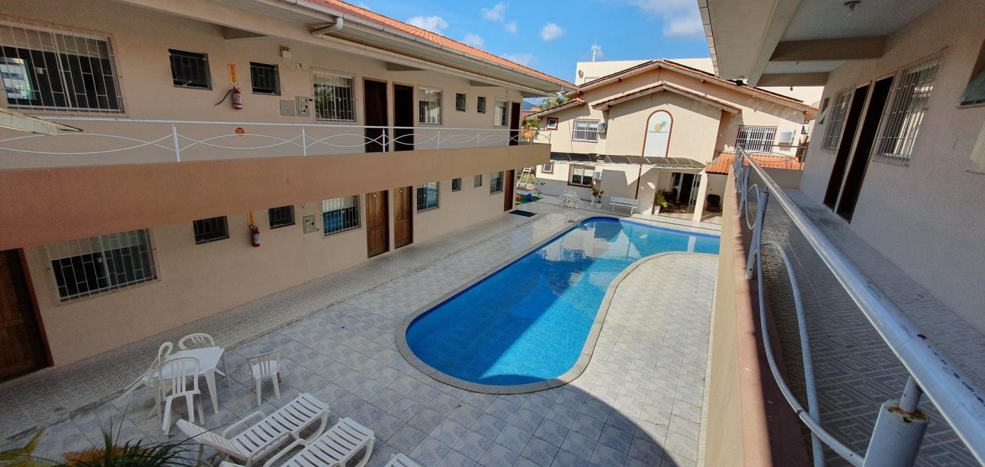 16 - piscina externa l - 03.jpg