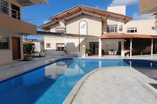 04 - piscina externa l - 01.jpg