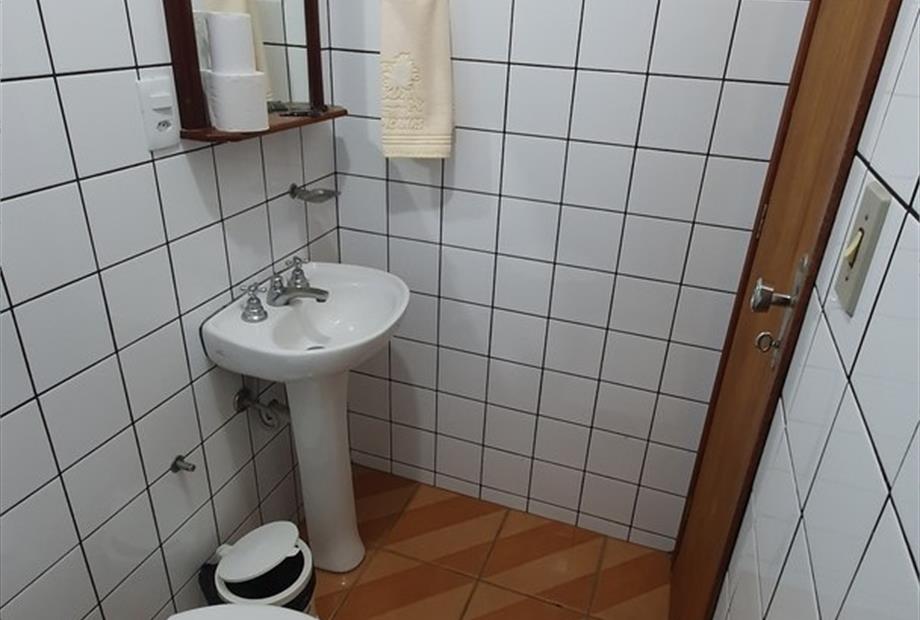 ecdpl - 05 banheiro_easy-resize.com.jpg