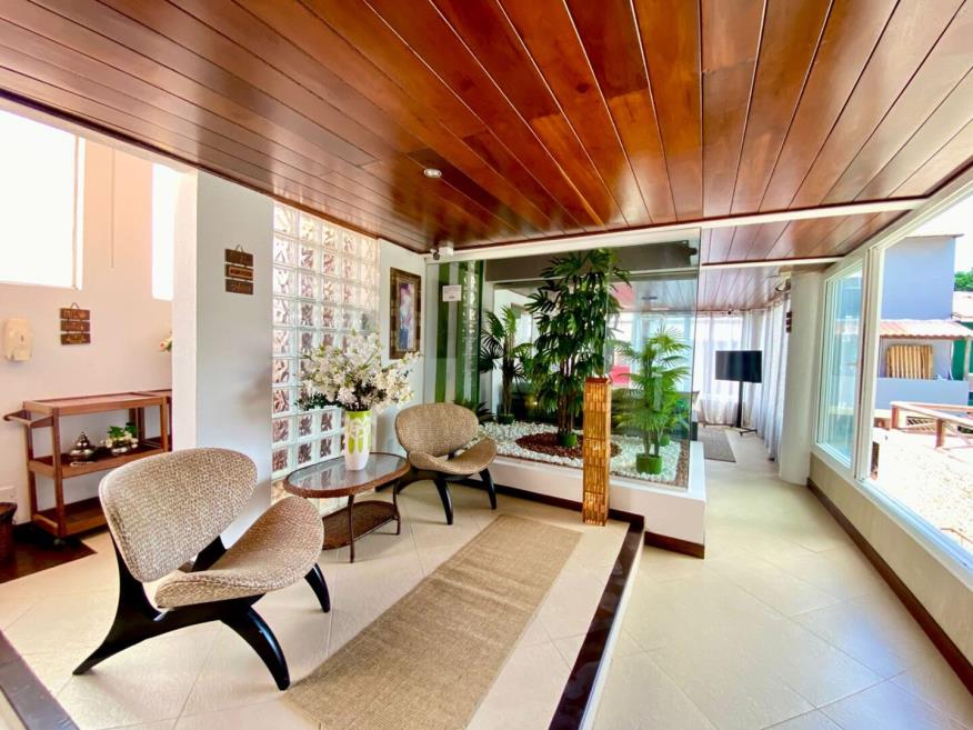 sala de espera decolar.jpg