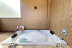 Suíte luxo - Especial com hidro e vista mar