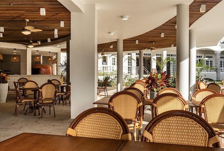 restaurante da piscina (1).jpg