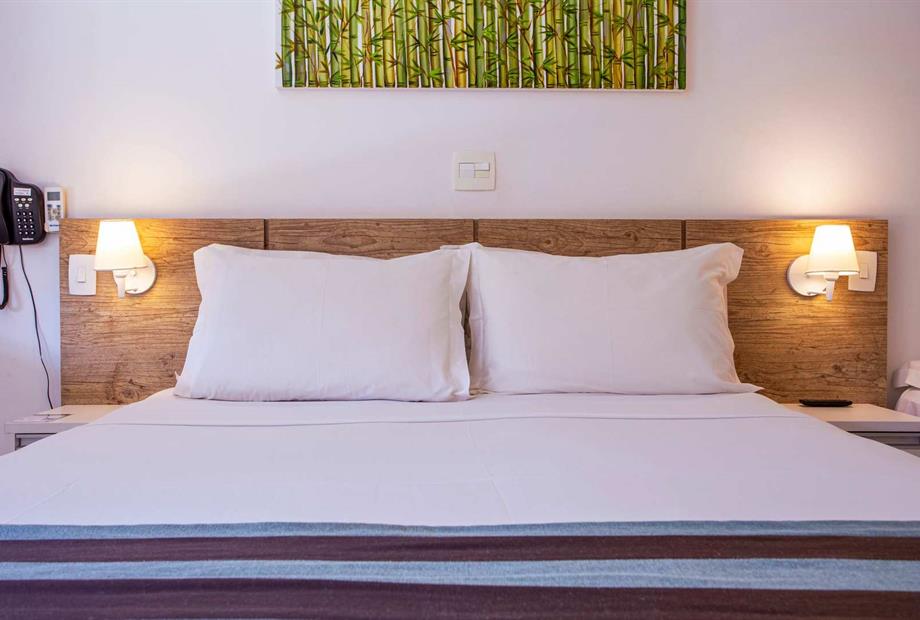 suíte luxo lazer triplo (4).jpg