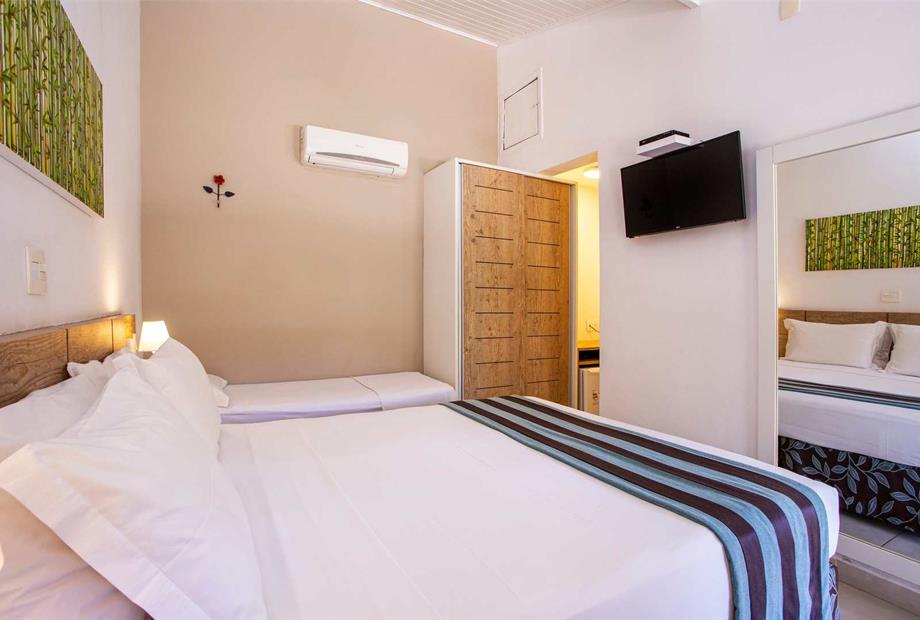 suíte luxo lazer triplo (2).jpg