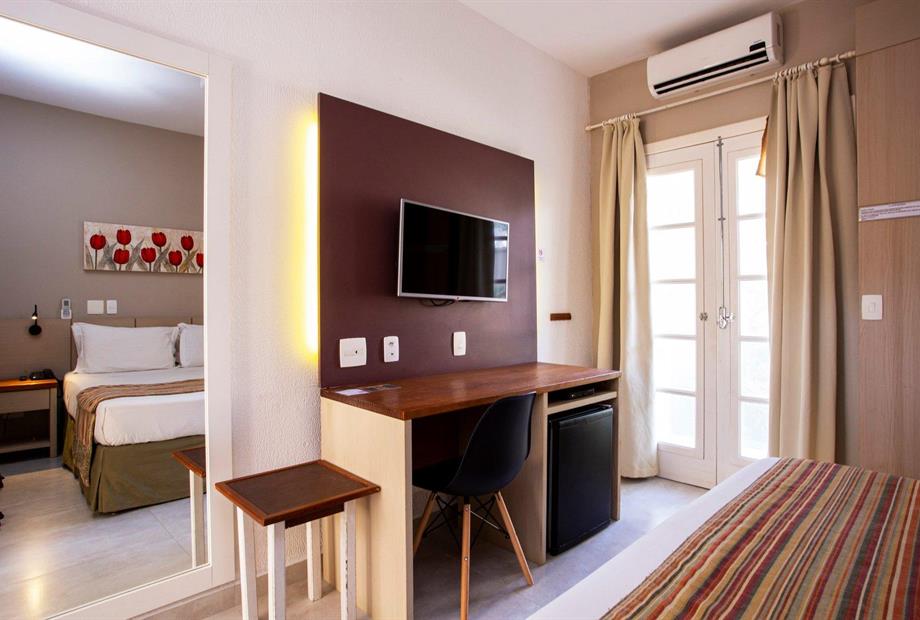 suíte luxo adaptado (2).jpg