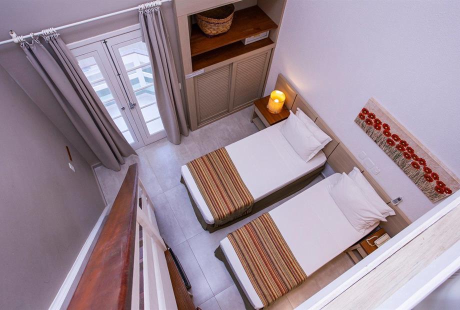 suíte luxo duplex (3).jpg