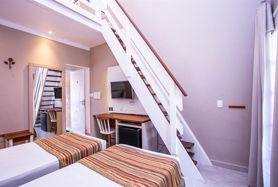 suíte luxo duplex (4).jpg