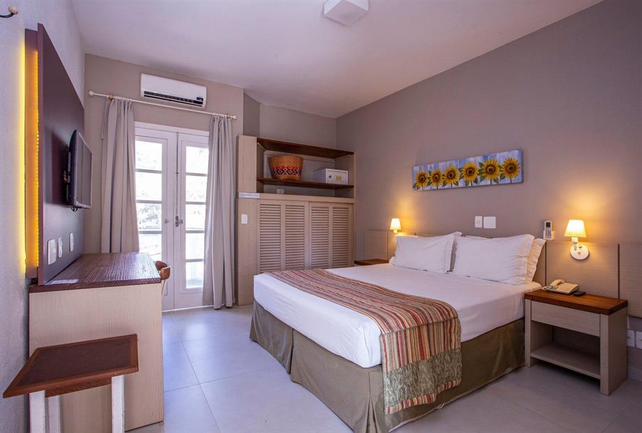 suíte luxo triplo (casal + extra) (1).jpg