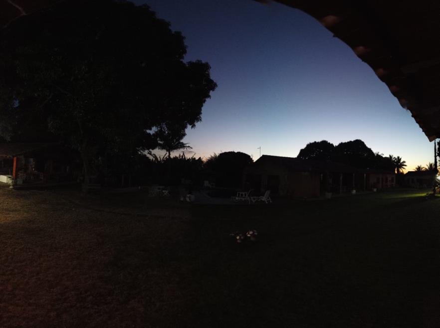 piscina night.jpg