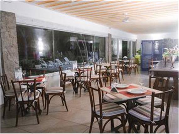 Retsurante Noturno.jpg